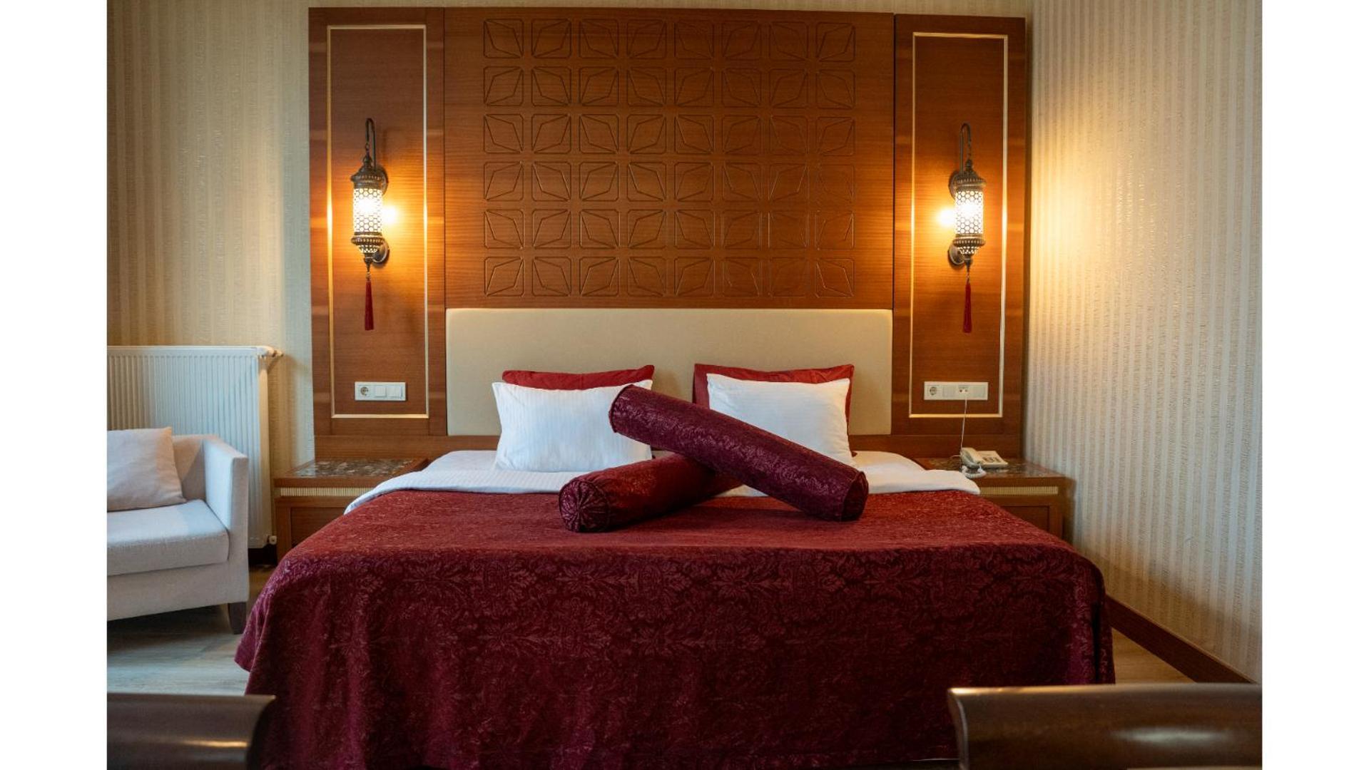 Kronos Hotel Golbasi  Экстерьер фото