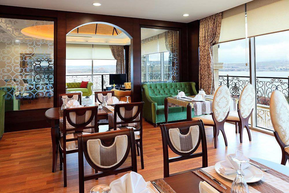 Kronos Hotel Golbasi  Экстерьер фото