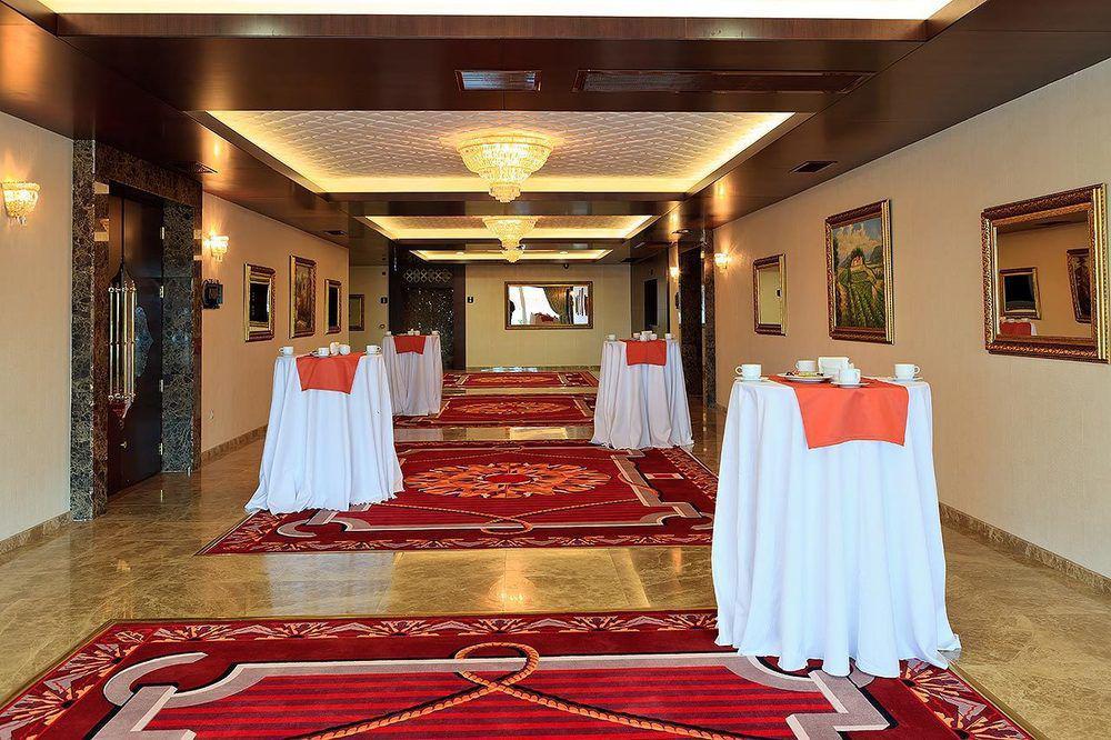 Kronos Hotel Golbasi  Экстерьер фото