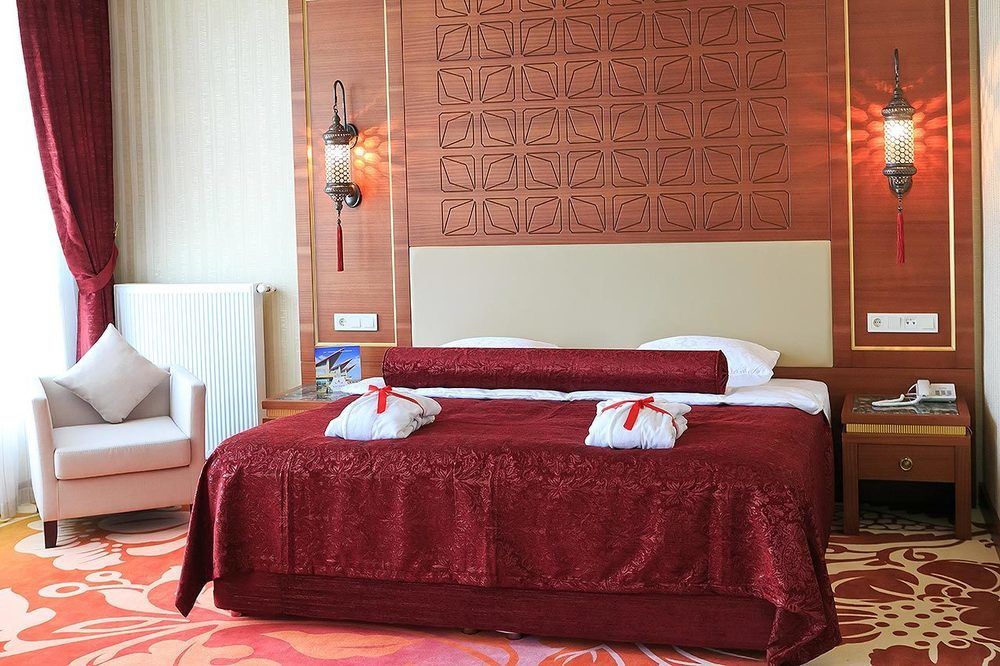 Kronos Hotel Golbasi  Экстерьер фото